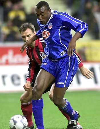 社会各界要 社会各界要